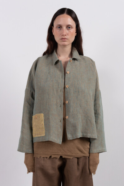 CAMISA CON DETALLE Verde