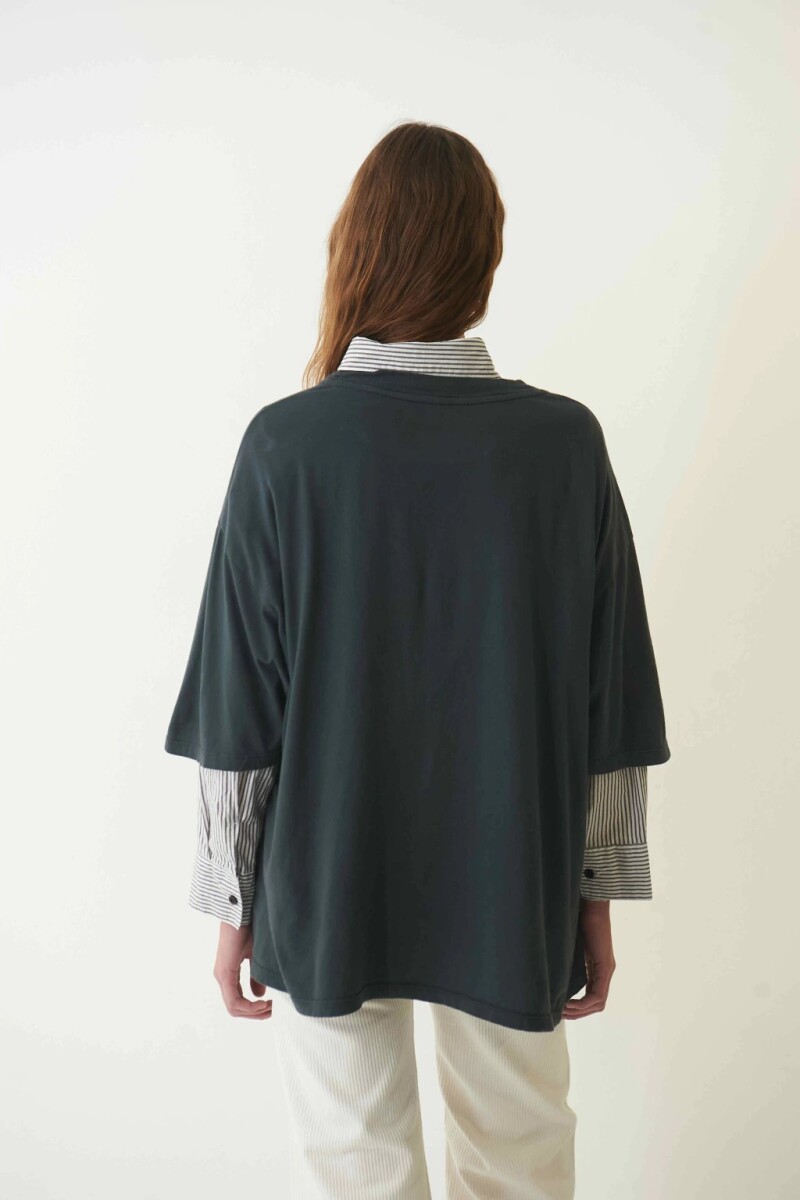 REMERA OVER VERMELHA Gris