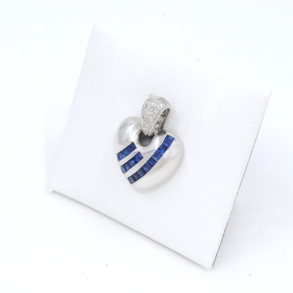 Dije En Oro 18K Blanco, Zafiros Y Brillantes Dije En Oro 18K Blanco, Zafiros Y Brillantes