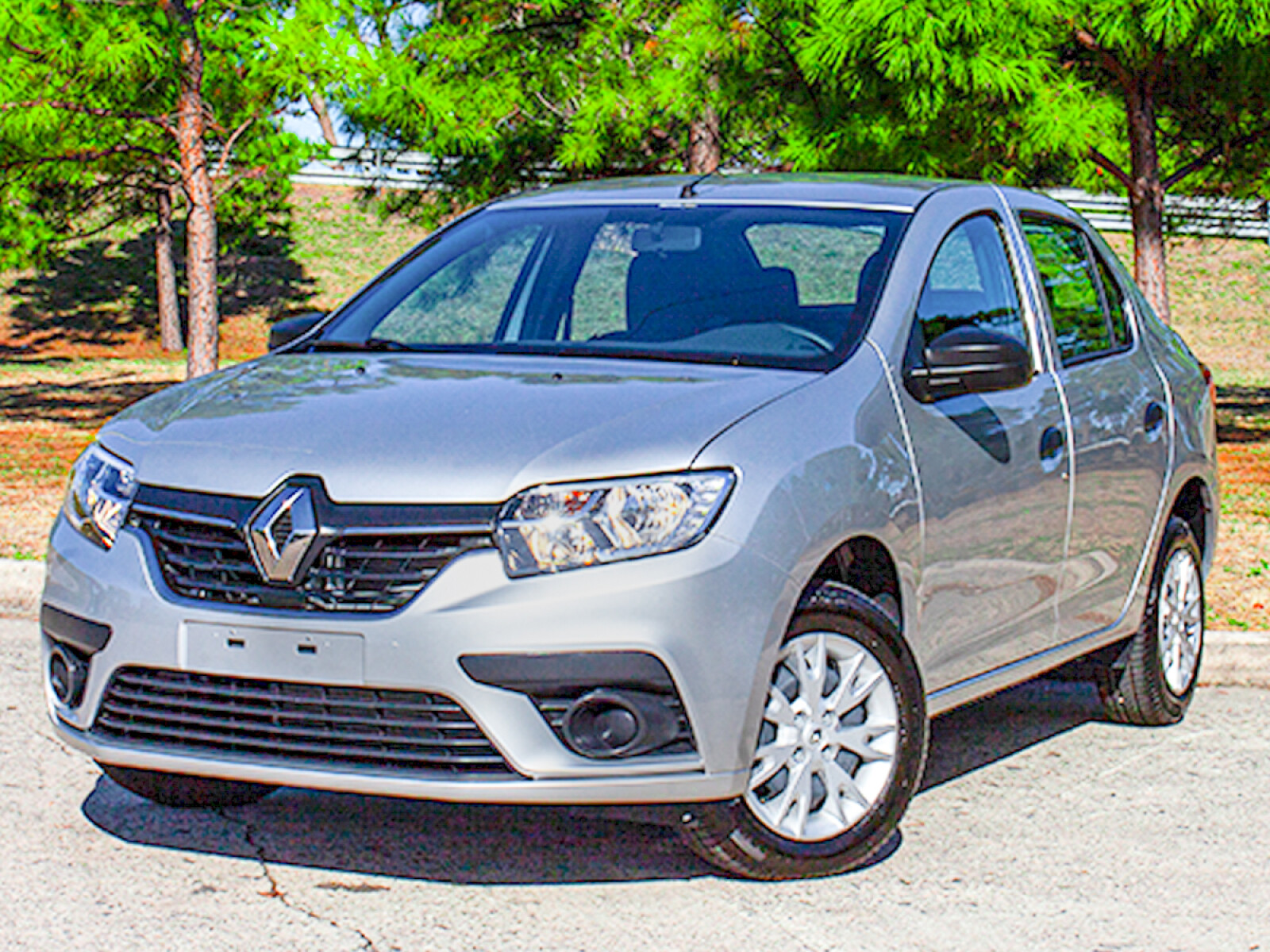 Renault Logan Nuevo Life 1.0 Extra Full | Permuta / Financia 