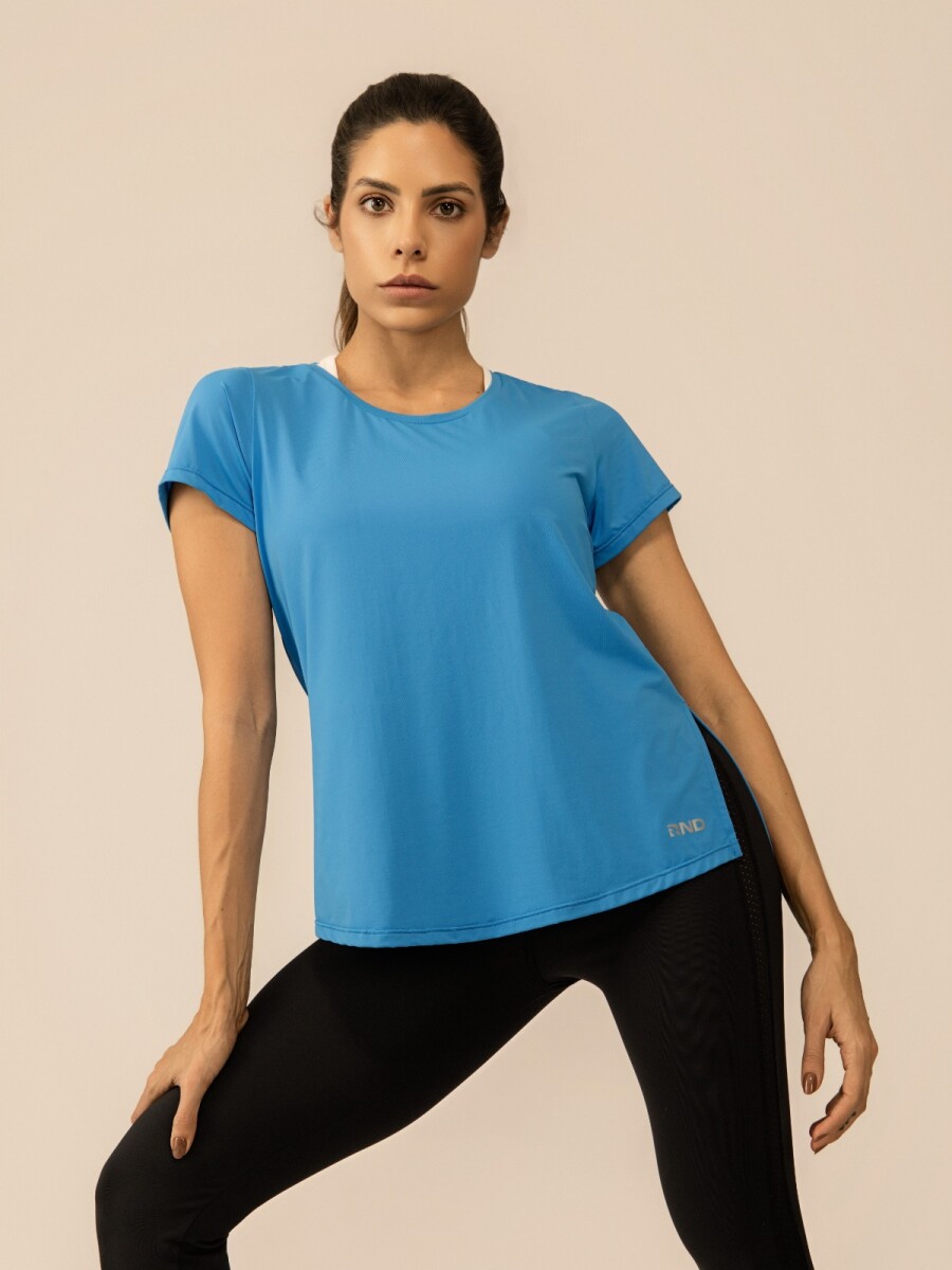 Remera de Microfibra. - LILA OSCURO 