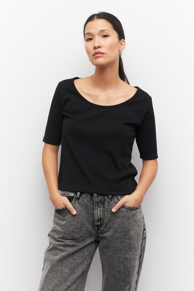 REMERA ALEXIA Negro