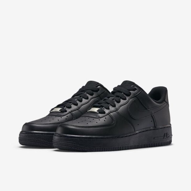 Nike Air Force 1 07 Color Negro