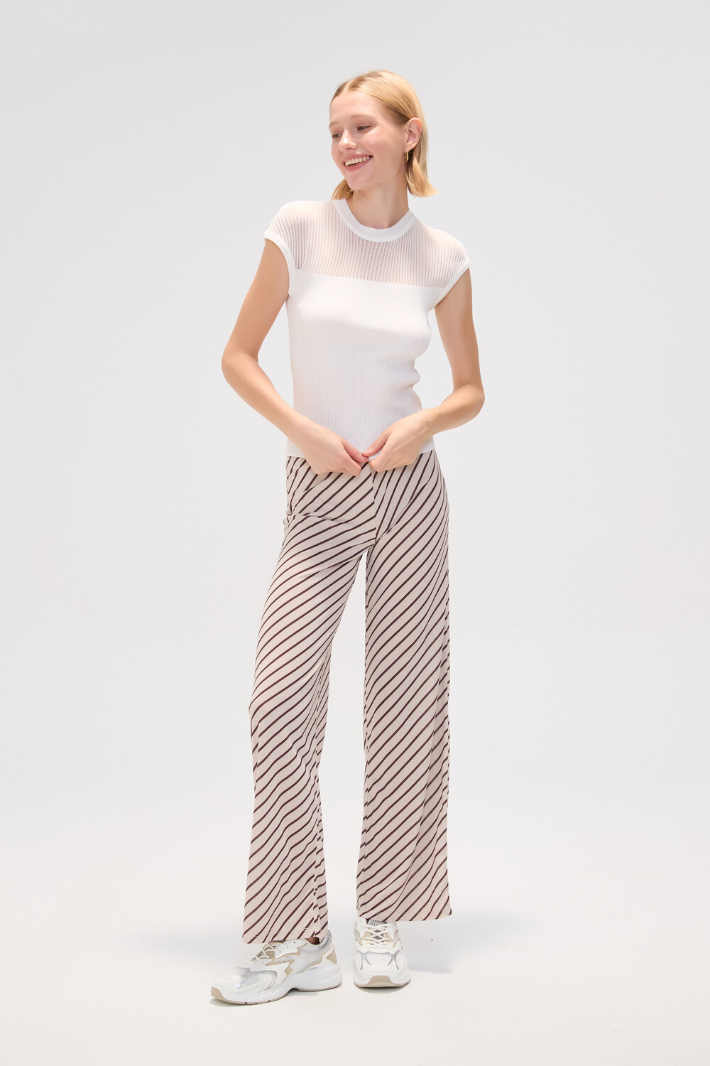 Remera Evaane Marfil / Off White