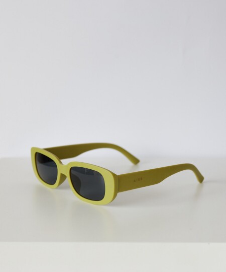 DIANA SUNNIES MATCHA