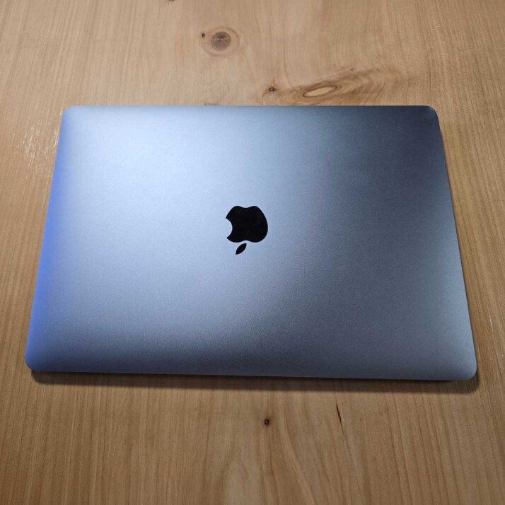 MacBook Air 13" 2020 - 8GB RAM 512GB SSD MacBook Air 13" 2020 - 8GB RAM 512GB SSD