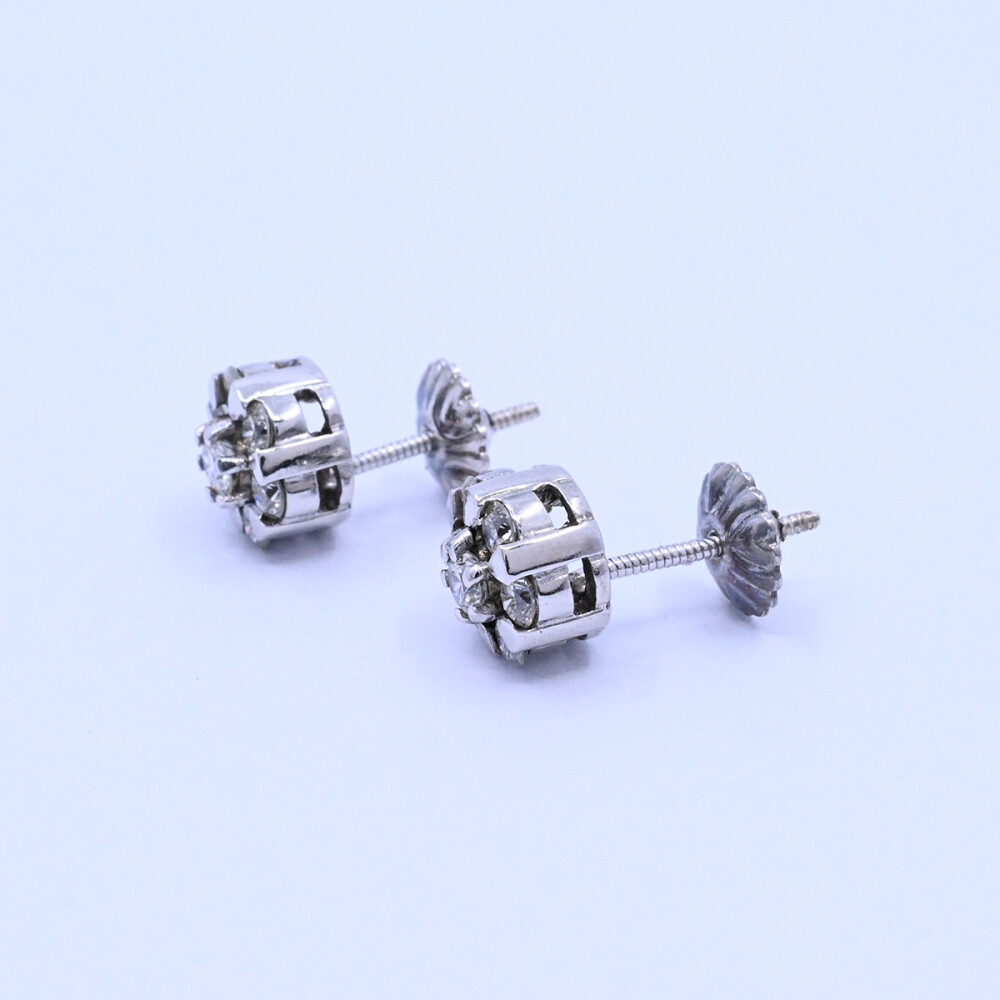 Caravanas oro 18k blanco con brillantes. Caravanas oro 18k blanco con brillantes.
