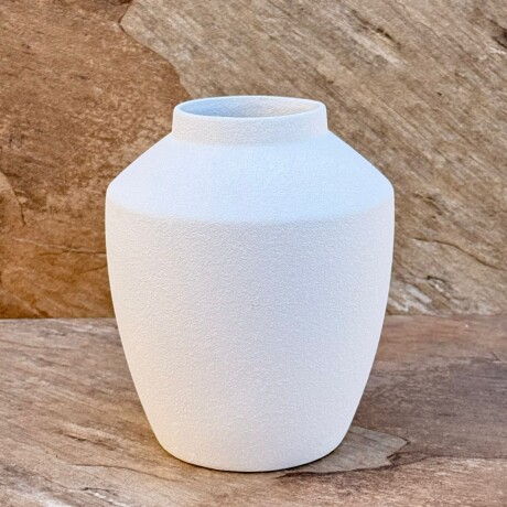 Florero Decorativo De Ceramica 18.5cm x 18.5cm x 22.5cm Florero Decorativo De Ceramica 18.5cm x 18.5cm x 22.5cm
