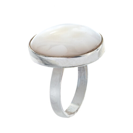 Anillo de plata y nácar. Anillo de plata y nácar.