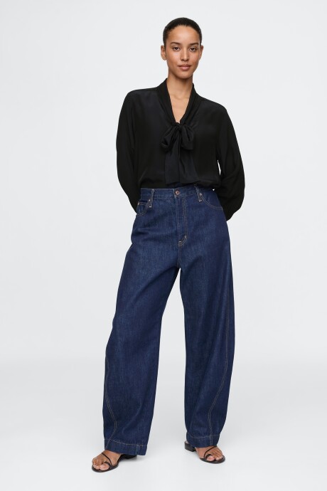 Blusa Con Moña Mujer True Black