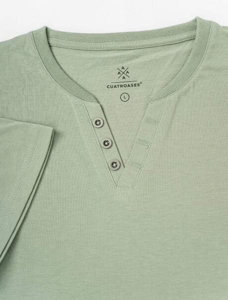 T-shirt m/c botones oliva