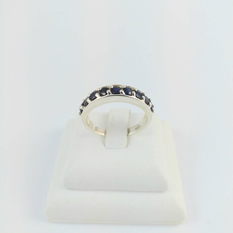 Anillo de plata 925 medio sin con Zafiro azul natural. Anillo de plata 925 medio sin con Zafiro azul natural.