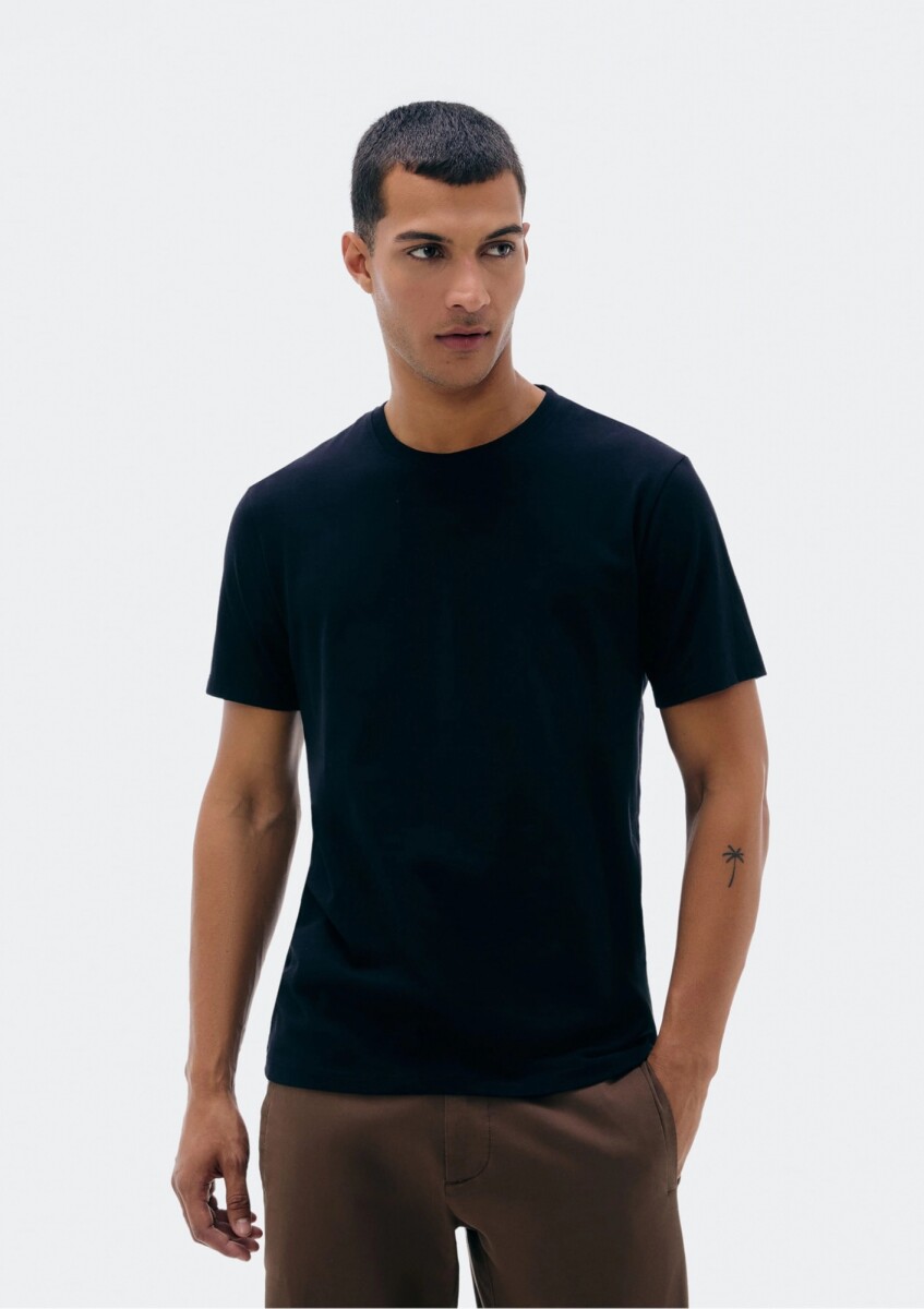 CAMISETA BÁSICA MANGA CORTA - NEGRO 
