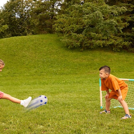 Arco de Futbol incluye inflador y pelota Arco de Futbol incluye inflador y pelota