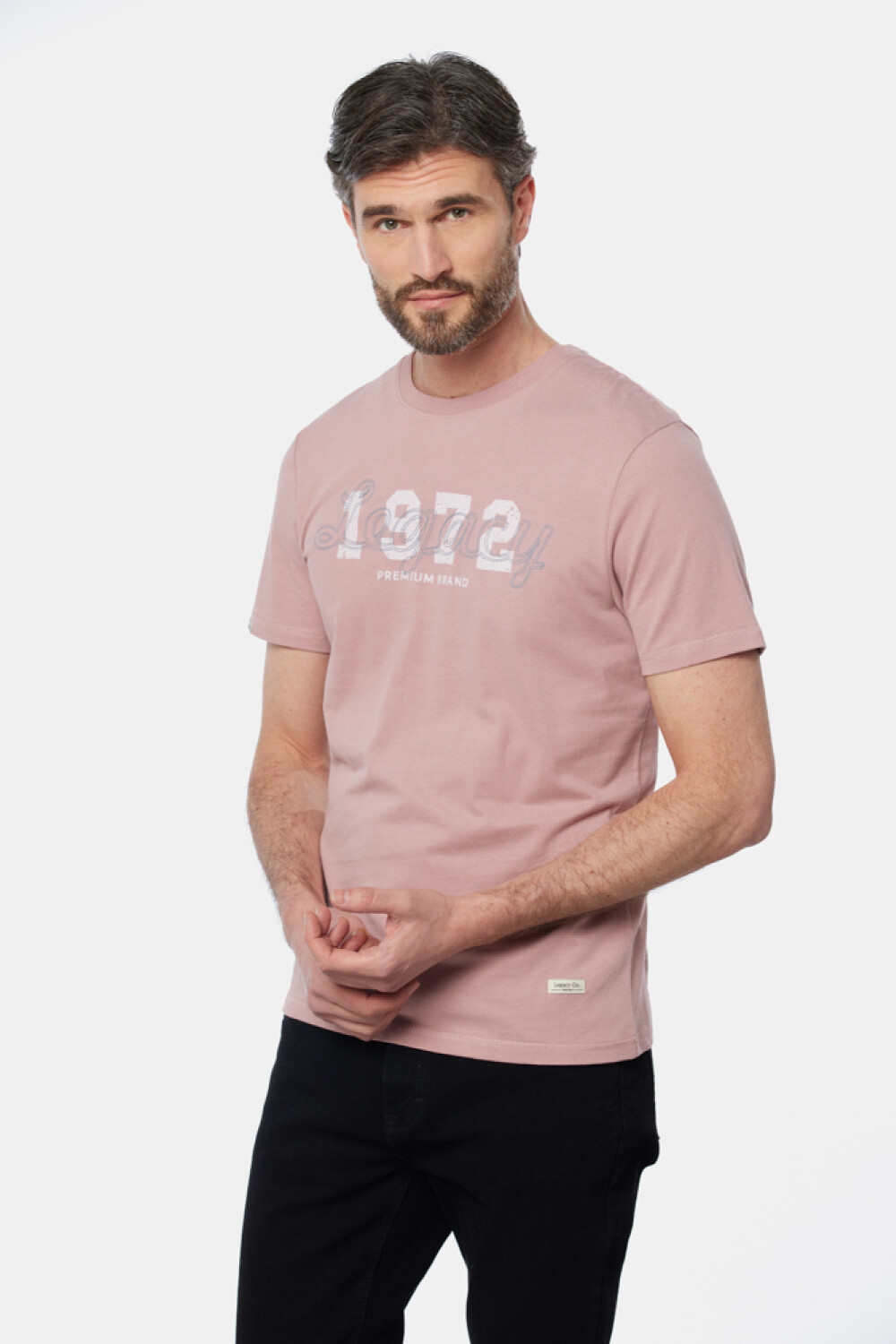 REMERA CON BORDADO Rosado