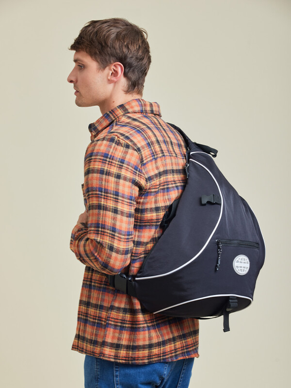 MOCHILA GRANDI RUSTY Negro