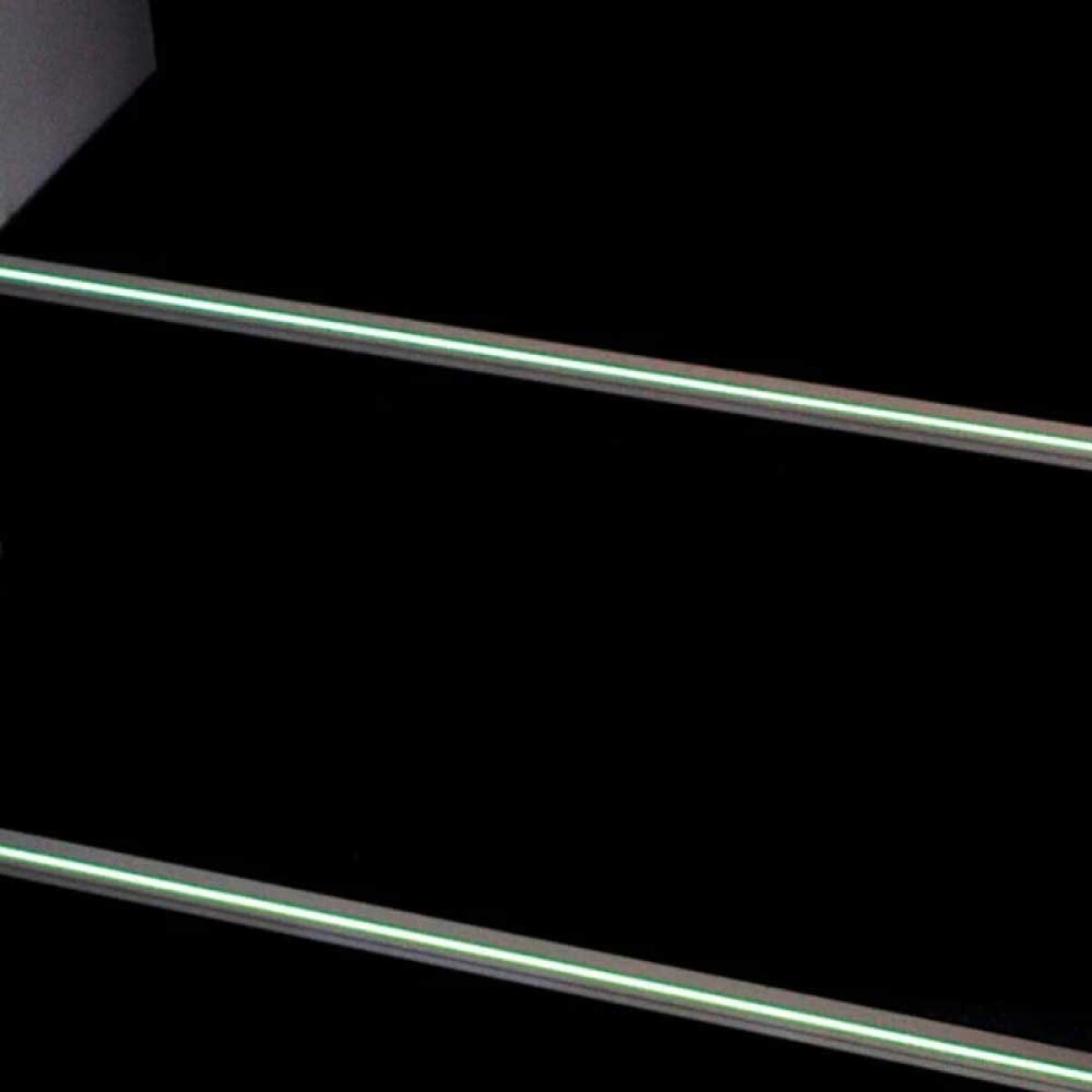 Protector de escalón luminoso fluorescente 