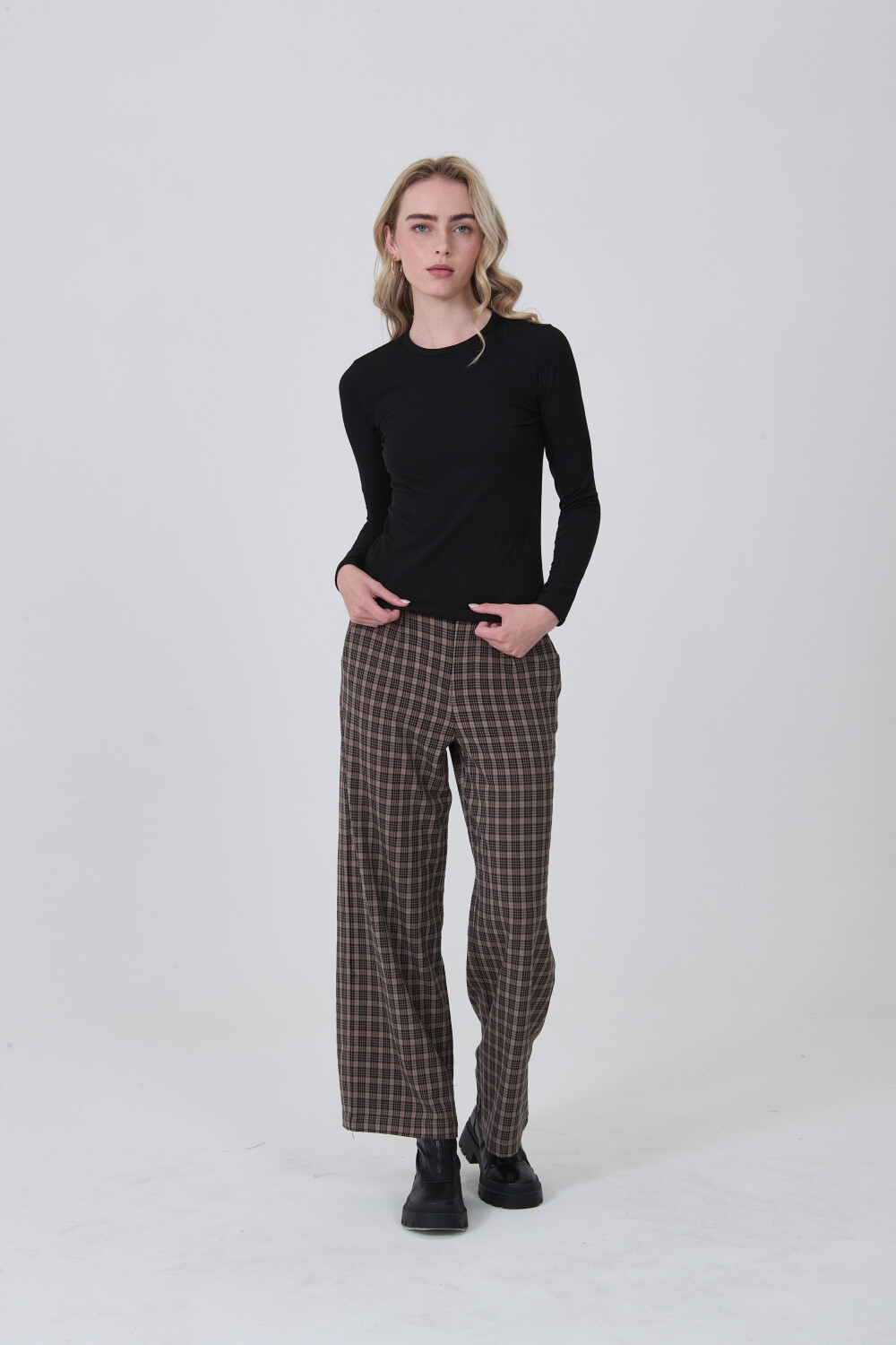 Remera Zacatlan Negro