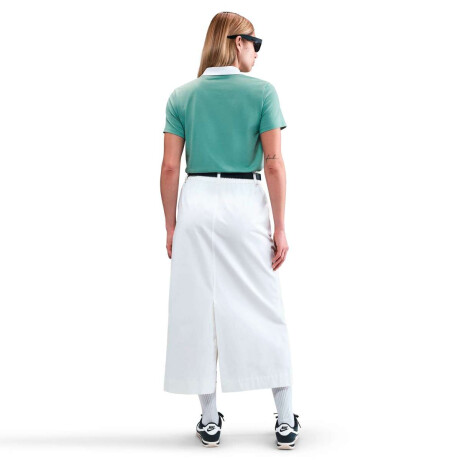 Remera Nike Sportswear Club Essentials Wo de Mujer Multicolor