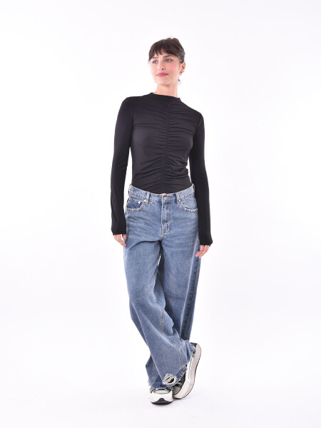 REMERA SOLARA NEGRO