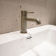 GRIFERIA LAVATORIO BAJO BRUSHED NICKEL - SIGNATURE GRIS