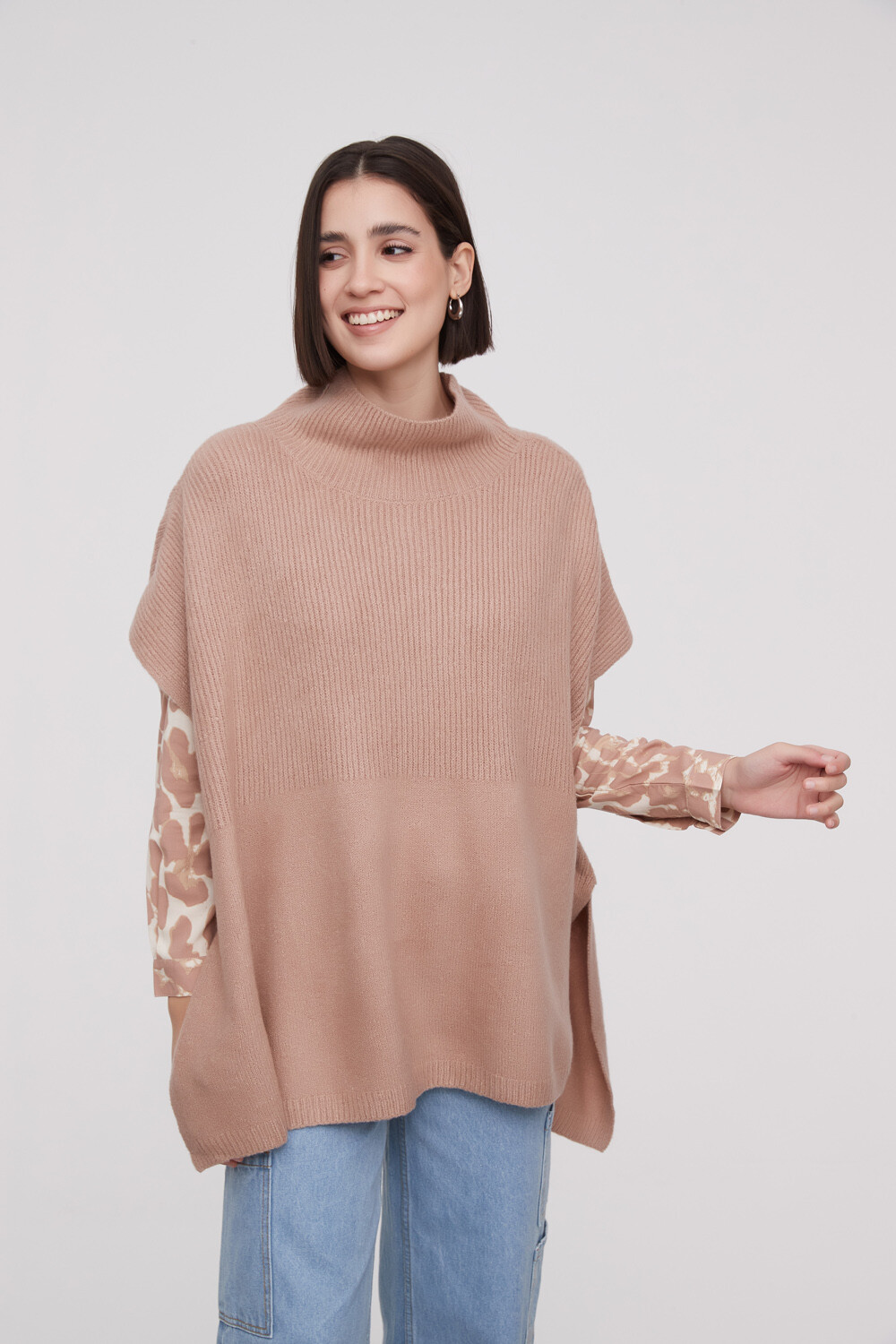 Poncho Amelien Beige Oscuro