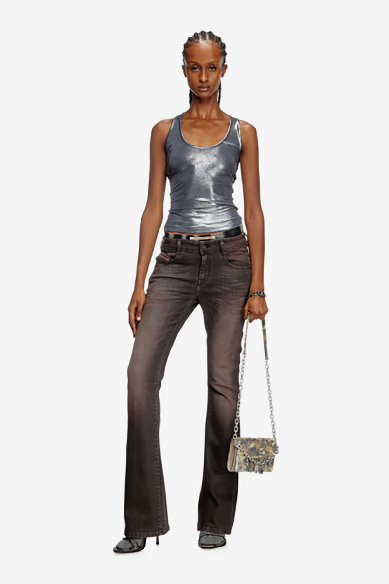 T-AMA TANK TOP Plata