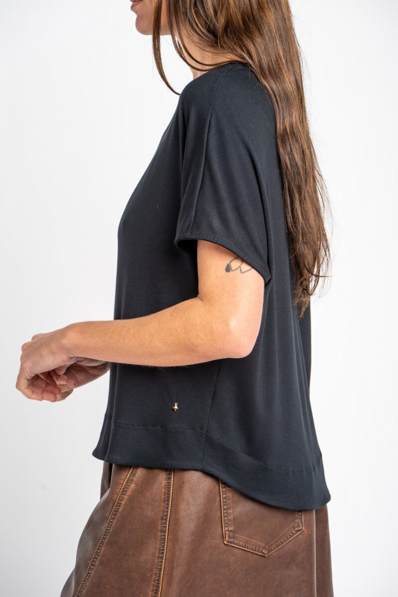 Remera Negro