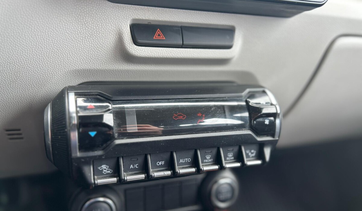 Suzuki Ignis GLX 1.2 MT - 2017 Suzuki Ignis GLX 1.2 MT - 2017