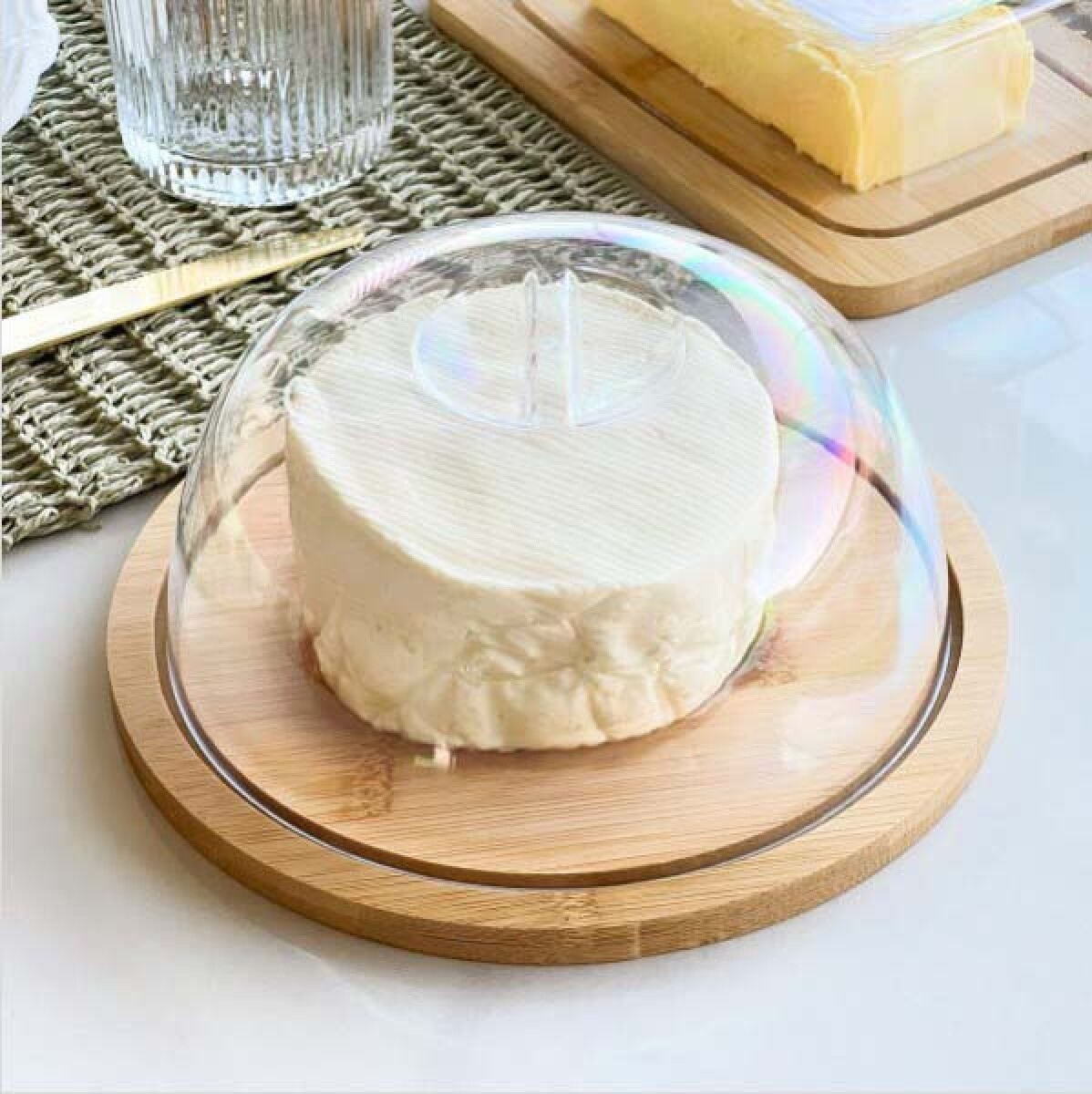 Quesera Bambú Con Tapa Acrílico Alto 10cm x Diámetro 20cm 