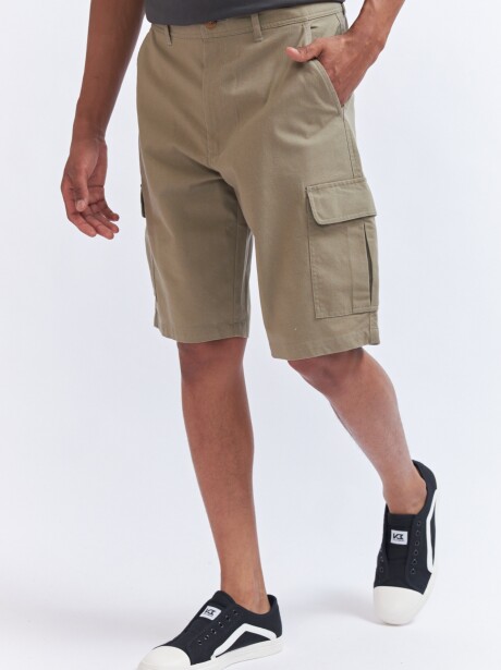 SHORT FLORO VERDE MILITAR