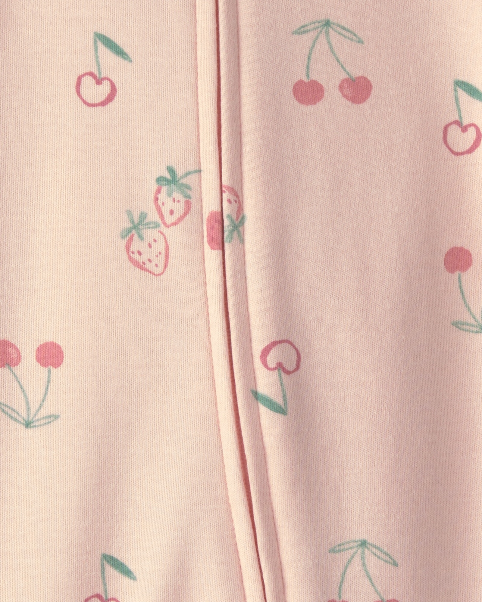 Pijama una pieza de algodón, con pie, rosado, diseño frutillas y cerezas Pijama una pieza de algodón, con pie, rosado, diseño frutillas y cerezas