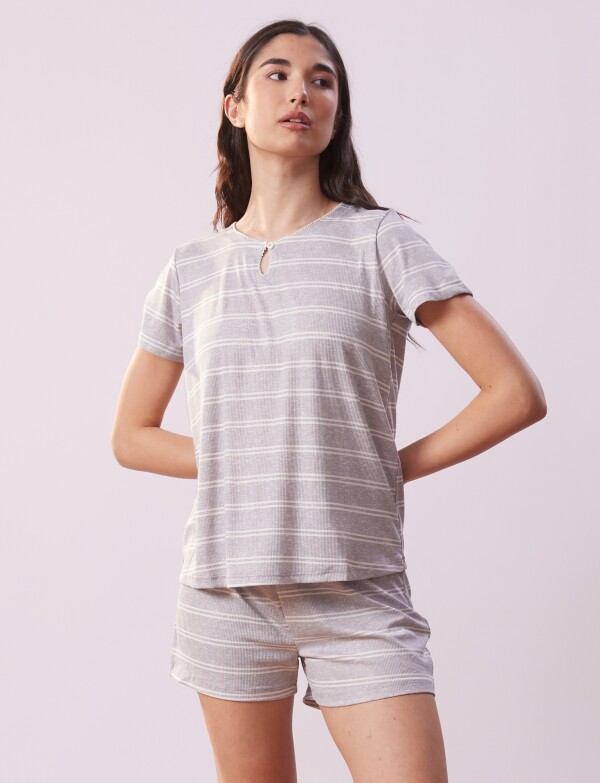 Pijama Con Short GRIS