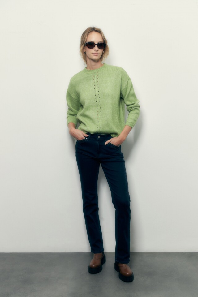 Sweater con detalle calado verde manzana