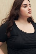 REMERA TOBIAS Negro