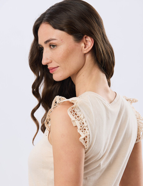 REMERA LISA DE ALGODÓN Beige