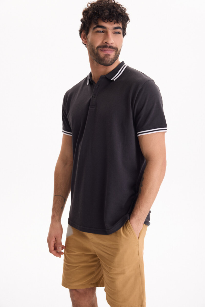 Remera Polo Stripped Negro