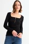 Remera m/l con cierre frontal NEGRO