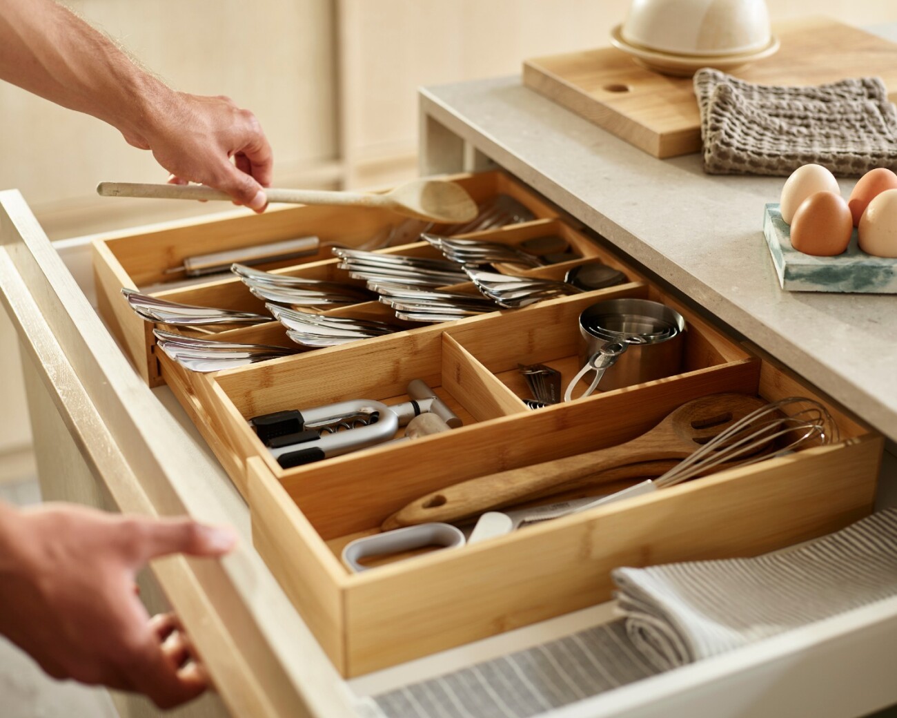 Organizador Extensible para Cubiertos y Utensilios Joseph Joseph DrawerStore™ Bamboo - Preventa Organizador Extensible para Cubiertos y Utensilios Joseph Joseph DrawerStore™ Bamboo - Preventa