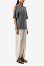 REMERA OPEN SHOULDER Gris
