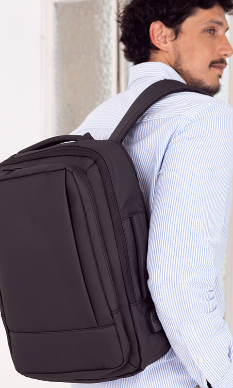 MOCHILA THE ECONOMIST NEGRO