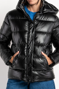 Campera Engomada Water Repellent Negro