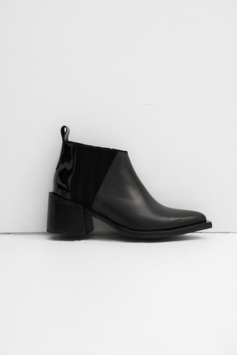 Bota Magari Negro