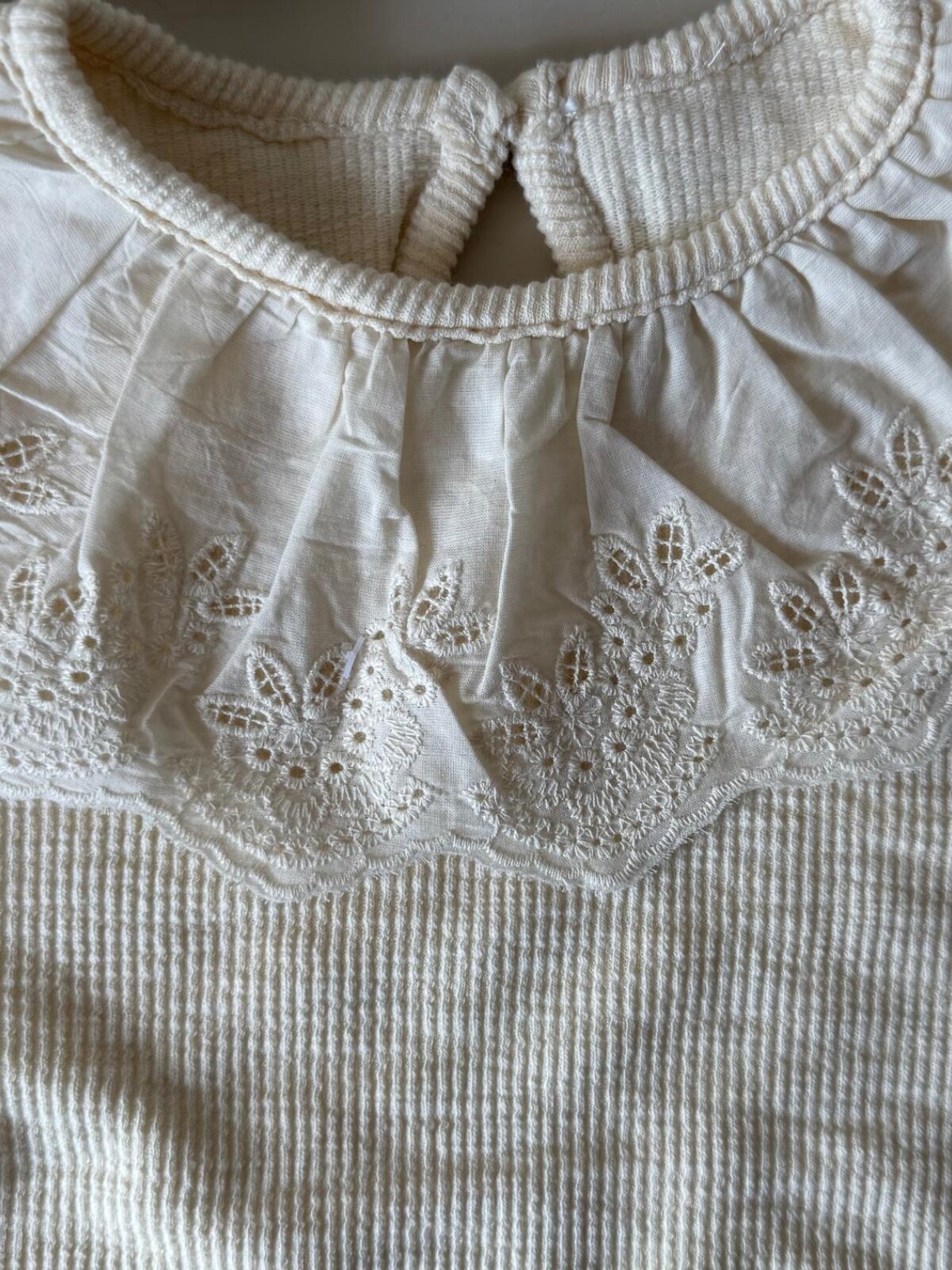 Remera Broderie Remera Broderie