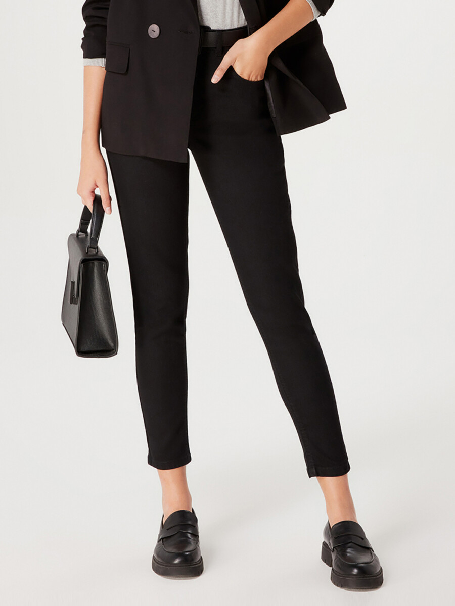 PANTALÓN DE JEAN CINTURA MEDIA SKINNY - NEGRO 