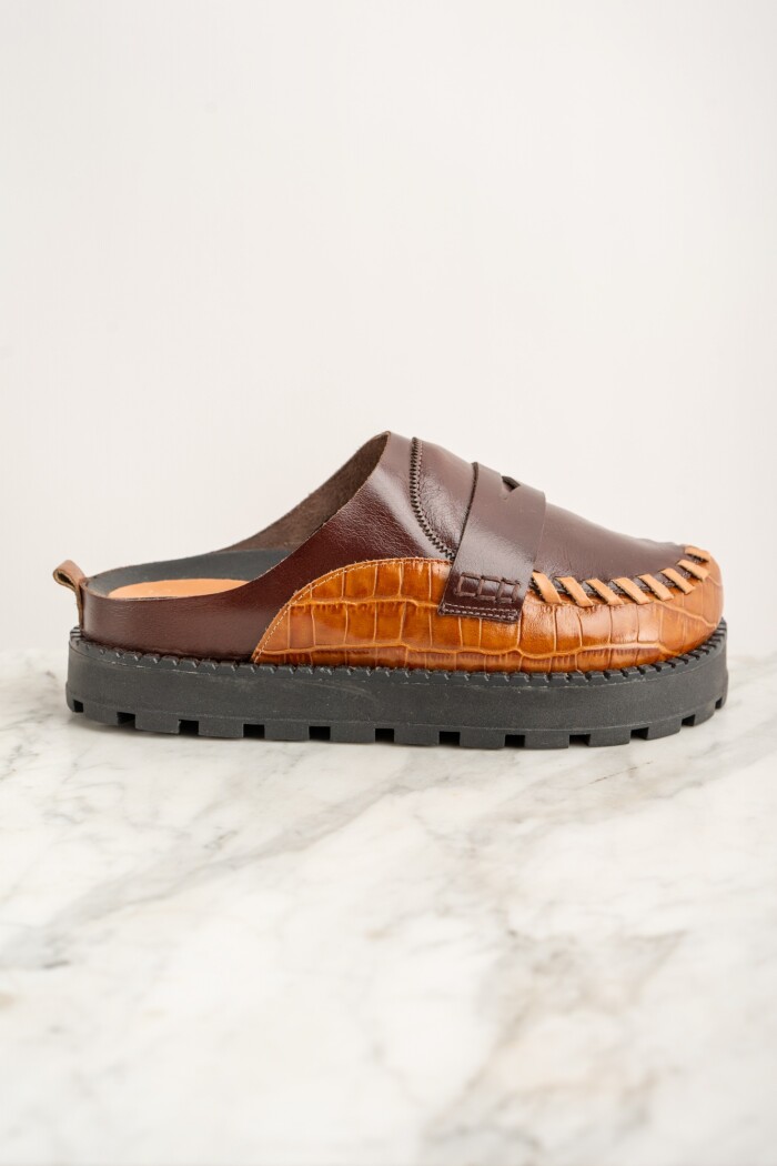 Zueco Combinado Cuero Marron