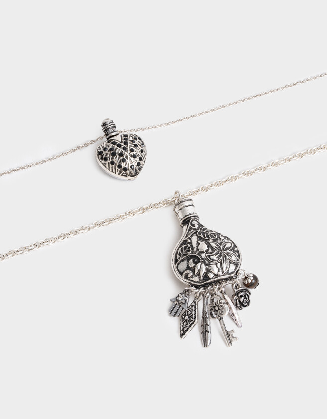 Collares Cortos Metal diferenciado Collar Corto Con Dijes De Botella - Plateado