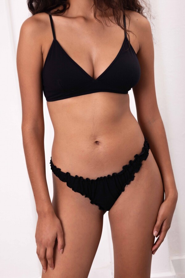 Vedetina Cata Less – Algodón suave con frunces, fresca y divertida Negro