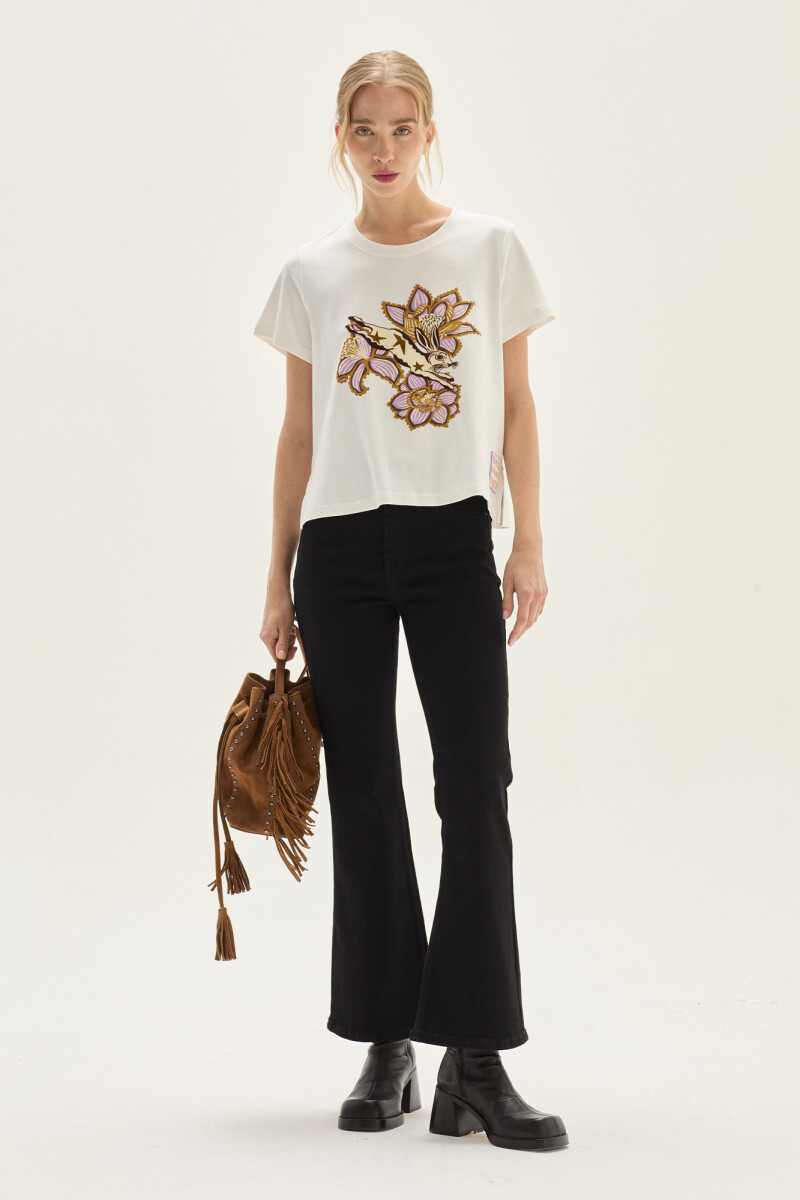 Remera Born - Blanco 