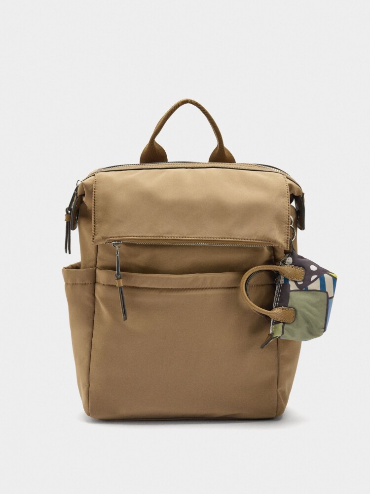 Mochila Para Portátil De 14" Con Colgante camel